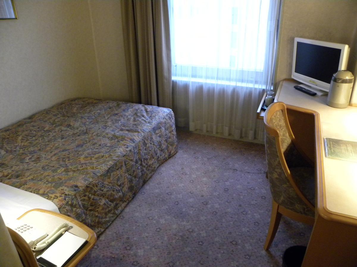 Hotel New Green Okachimachi Tokio Buitenkant foto
